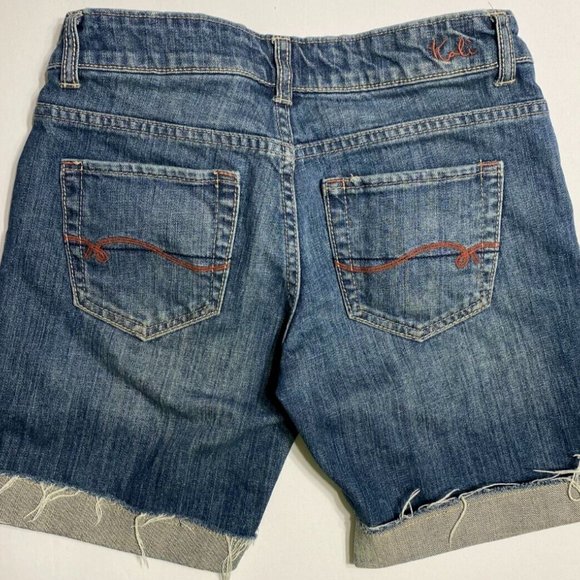KALI DENIM CO. Ladies size 1 Denim Shorts Rolled Frayed cuff Size 1 XP Like New - Picture 3 of 3